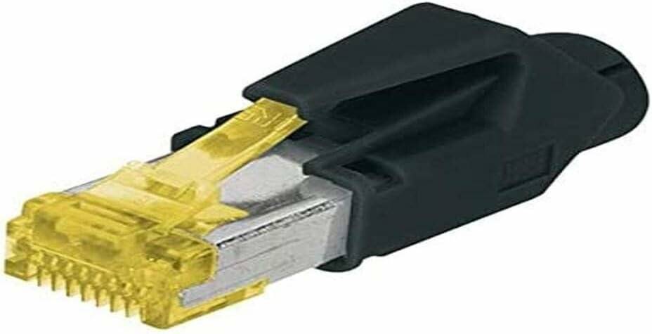 Nahaufnahme eines schwarzen Ethernet-Kabels mit einem gelben Clip, verwendet für Netzwerkverbindungen.