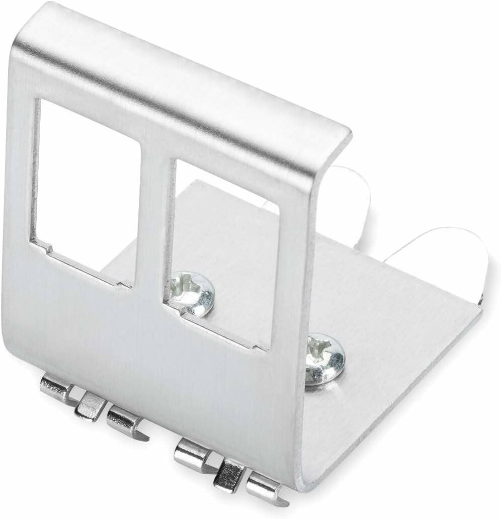 Eine Metallhalterung mit zwei rechteckigen Ausschnitten und zwei Schrauben, konzipiert zum Befestigen oder Sichern von Objekten in einer mechanischen Anordnung.