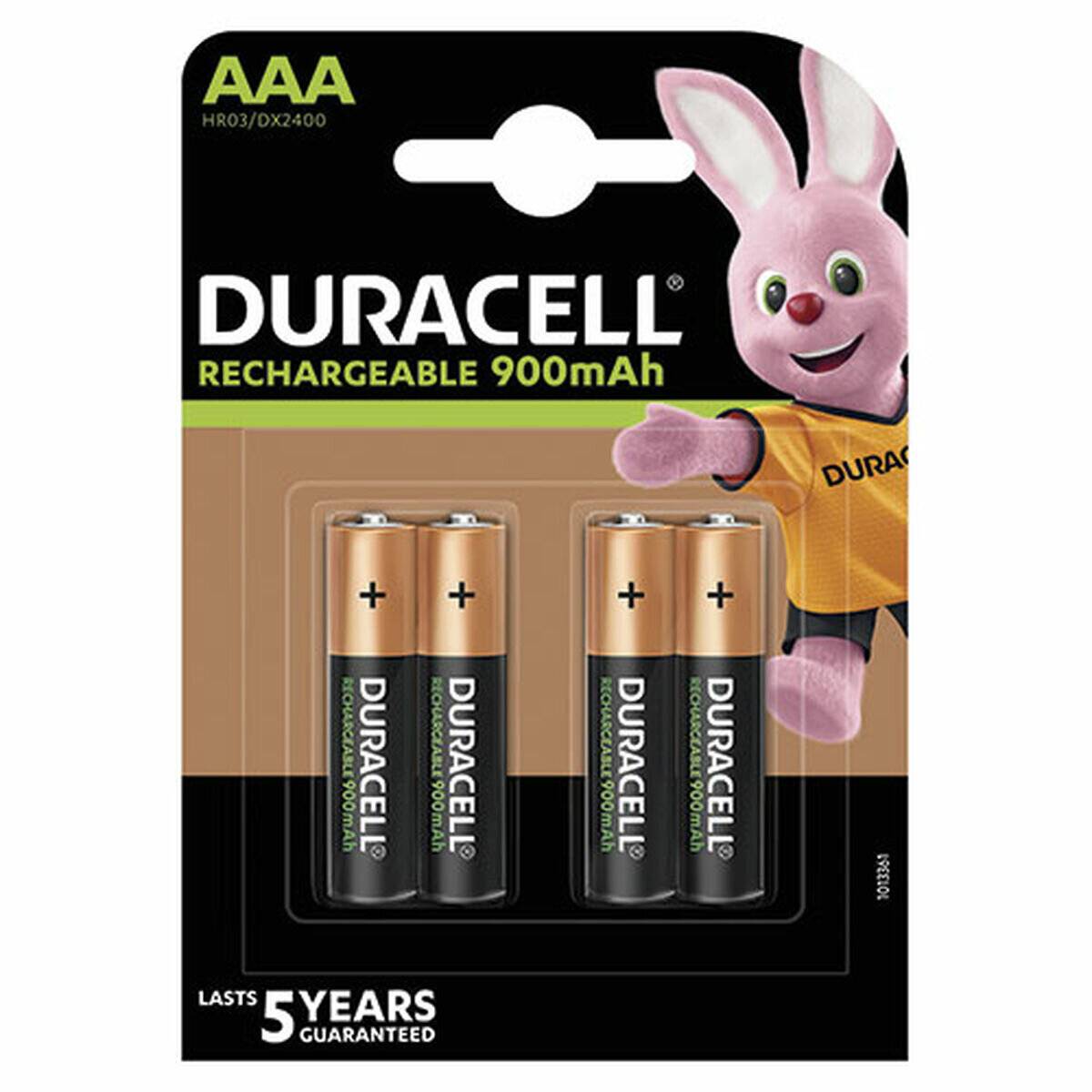 Packung mit wiederaufladbaren Duracell AAA-Batterien, 900mAh, mit vier sichtbaren Batterien. Die Verpackung zeigt eine pinke Hasenmaskottchen.
