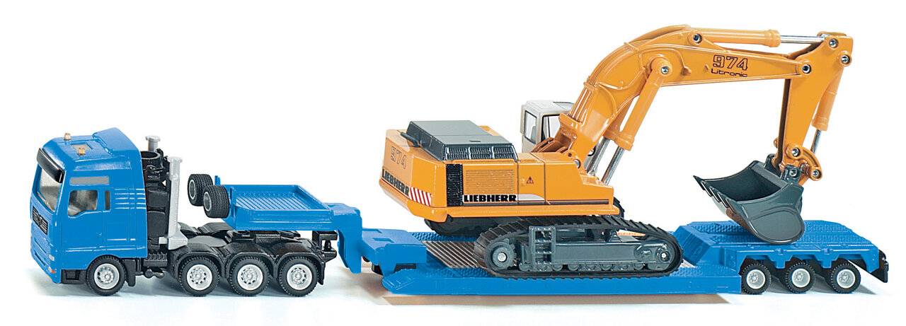 Ein Miniatur-Liebherr-Bagger wird auf einen blauen Tieflader geladen, wodurch Bau- und Transportthemen hervorgehoben werden.