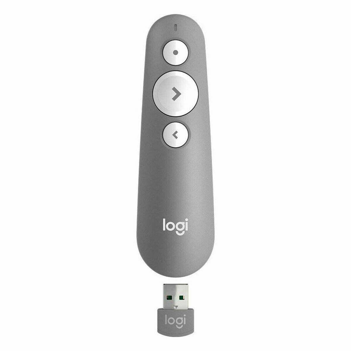 Ein grauer Presenter-Fernbedienungsreceiver von Logi mit drei Navigationsschaltflächen, der über einen kleinen USB-Empfänger verbunden wird.
