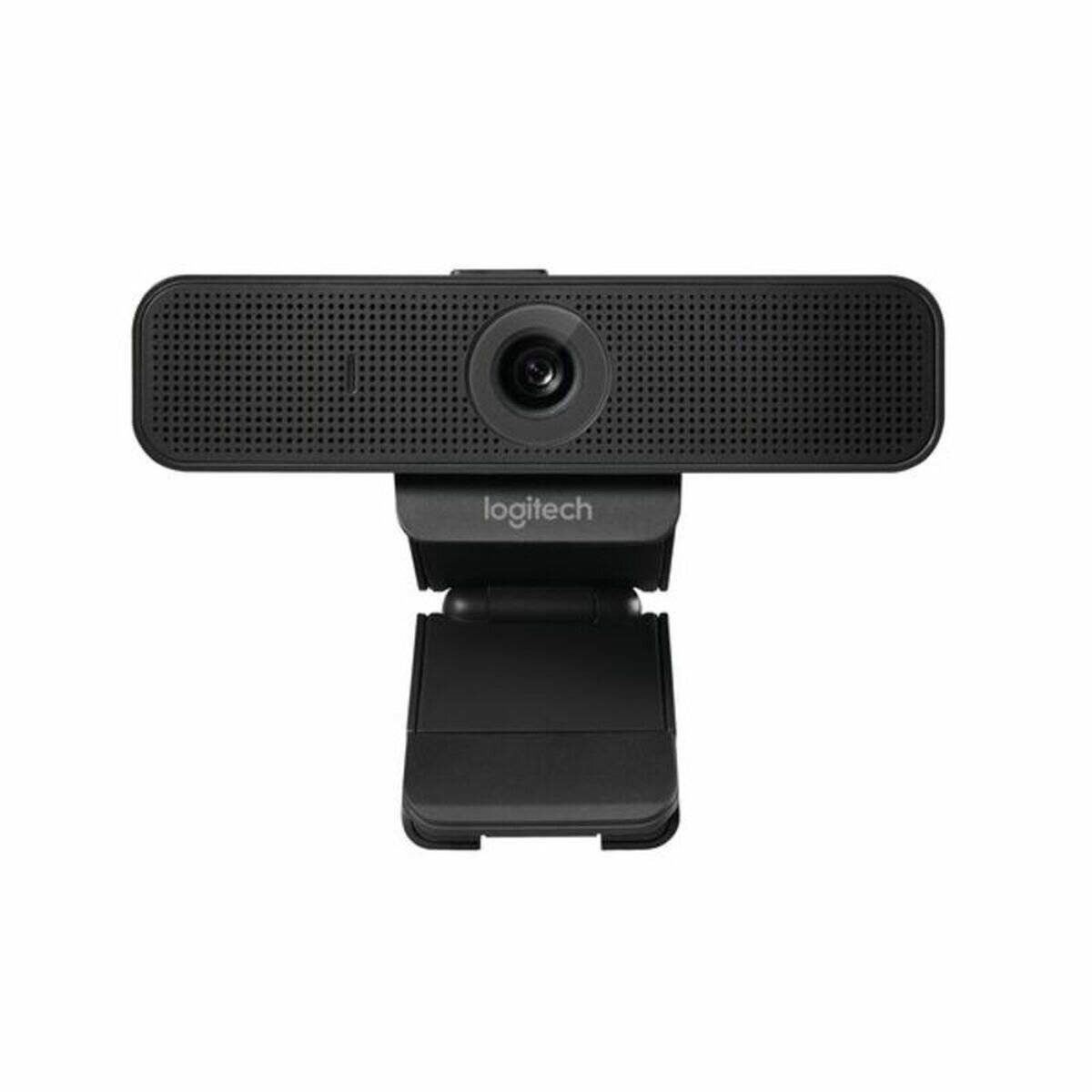Frontansicht einer schwarzen Logitech-Webcam mit einer Kameralinse in der Mitte und einer Klemmhalterung, verwendet für Videoanrufe oder Streaming.