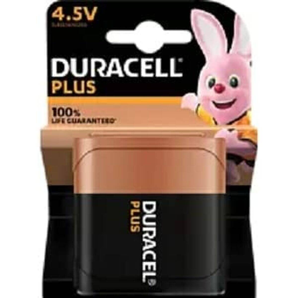 Eine Duracell Plus 4,5V Batterie-Verpackung mit einem rosa Hasen als Maskottchen in der oberen rechten Ecke und dem Aufdruck 