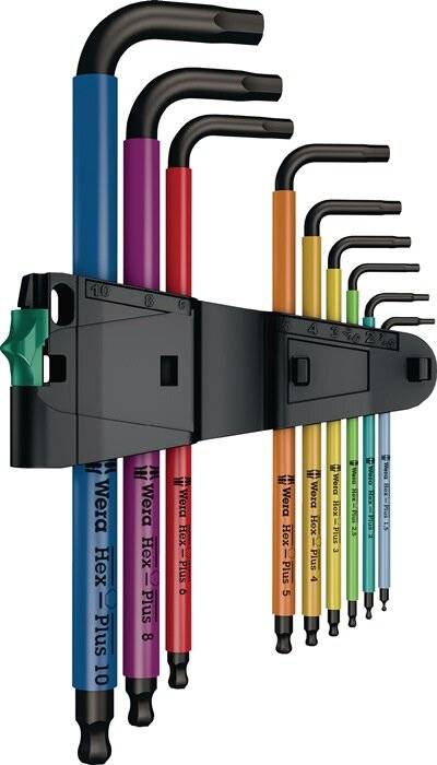 Satz farbiger Sechskantschlüssel mit ergonomischen Griffen in einem schwarzen Halter. Jeder Schlüssel ist mit einer Größenangabe beschriftet und farbcodiert für eine einfache Identifikation.