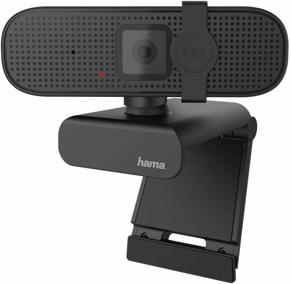 Eine schwarze Webcam mit 'Hama' Logo, verstellbare Halterung und HD-Objektiv, geeignet für Streaming oder Videoanrufe, von vorne präsentiert.
