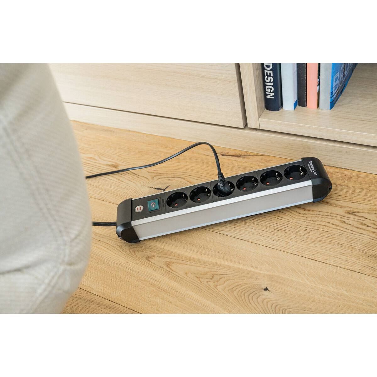 Brennenstuhl Premium-Alu-Line Steckdosenleiste 6-fach (schwarz/silber, 3 Meter, mit Sicherheitsschalter)