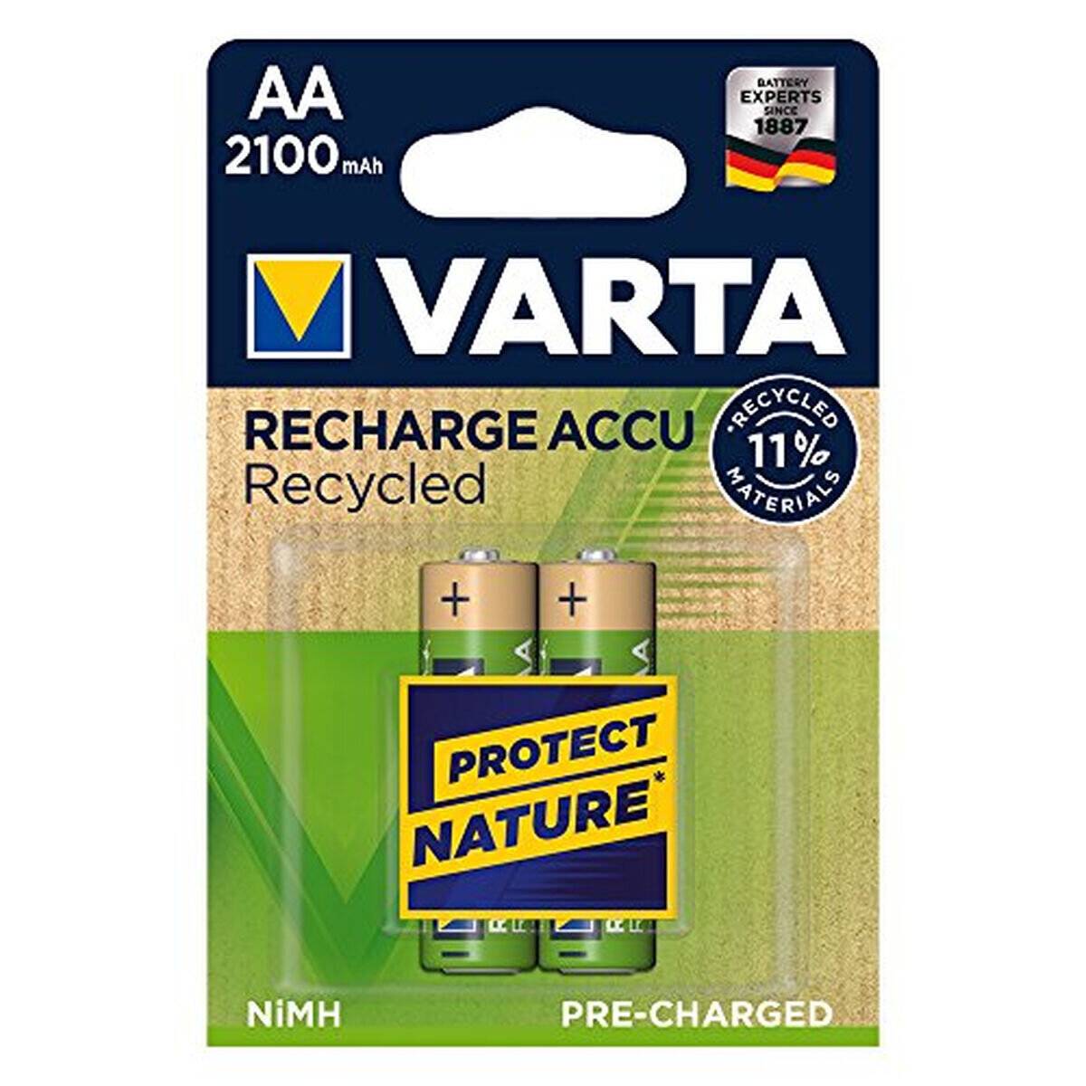 Varta Akku-AA-Batterien mit 2100 mAh Kapazität, hergestellt aus 11% recycelten Materialien, verpackt unter dem Motto ‚Natur schützen'.
