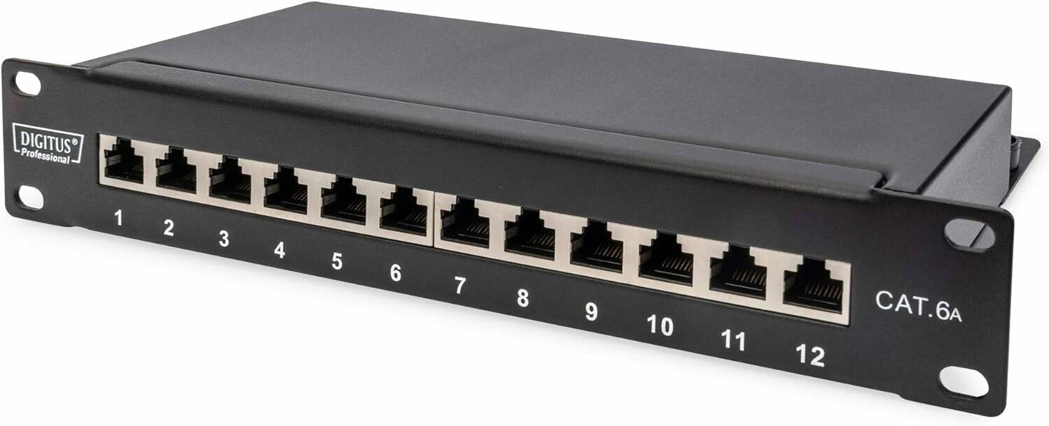 Rückansicht eines Netzwerk-Switches mit zwölf Ethernet-Ports, nummeriert von 5 bis 12, zum Anschluss von Netzwerkkabeln.