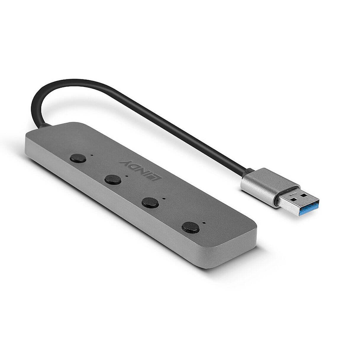 Ein grauer USB-Hub mit vier Anschlüssen und einem schwarzen Kabel, beschriftet mit 'Lindy'.