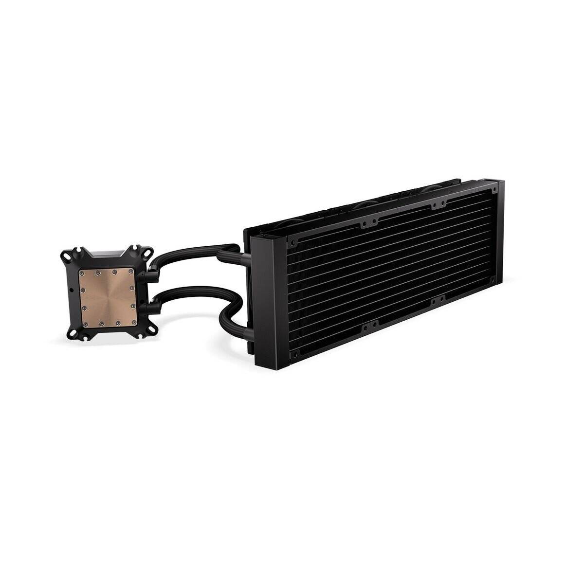 Ein schwarzer Computerradiator mit angeschlossenen Kühlschläuchen und einer Kupferplatte, konstruiert für effiziente Wärmeableitung in PC-Systemen.