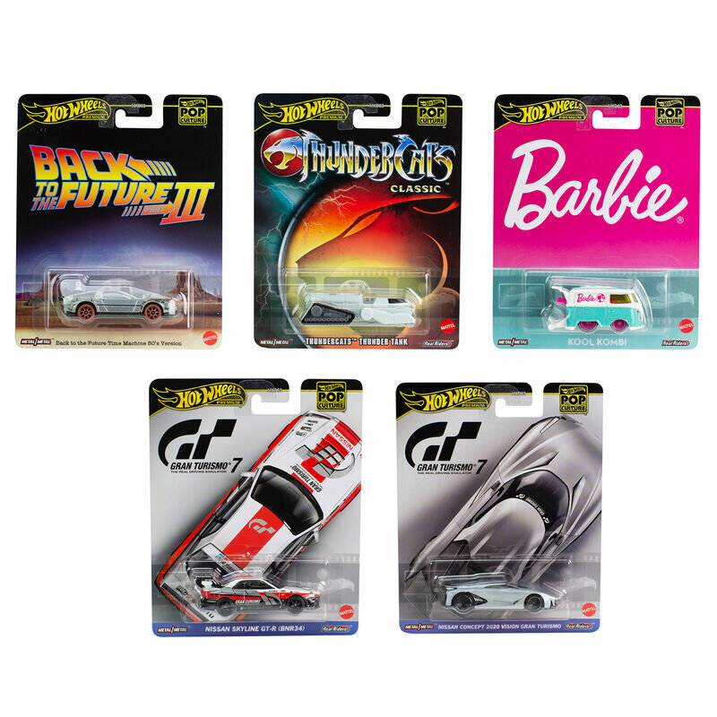 Fünf Hot Wheels Verpackungen: DeLorean aus Zurück in die Zukunft III, ThunderCats ThunderTank, Barbie Kool Kombi, Nissan Skyline GT-R, Nissan Konzept 2020 Vision GT.