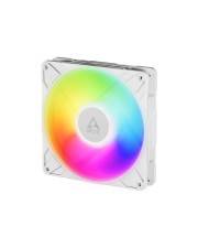 Ein weißer Computer-Kühlventilator mit einem Leuchten von RGB-LED-Lichtern, die lebendige Farben in einem kreisförmigen Muster zeigen.