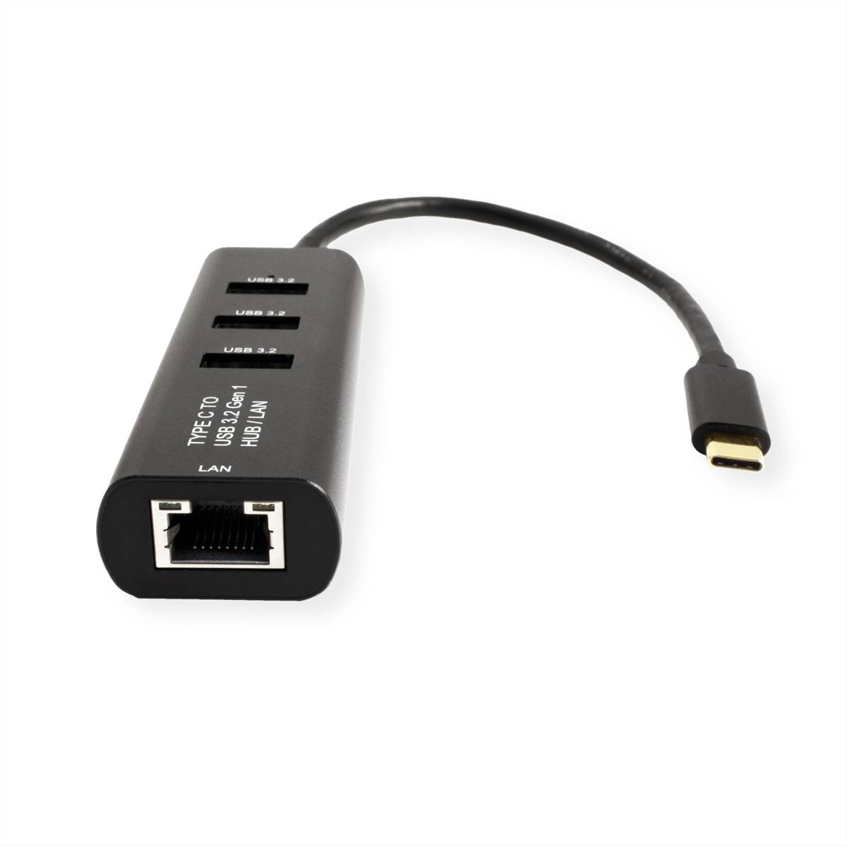 Ein schwarzer USB-C-Hub mit drei USB-Anschlüssen und einem Ethernet-Anschluss, verbunden durch ein kurzes Kabel.