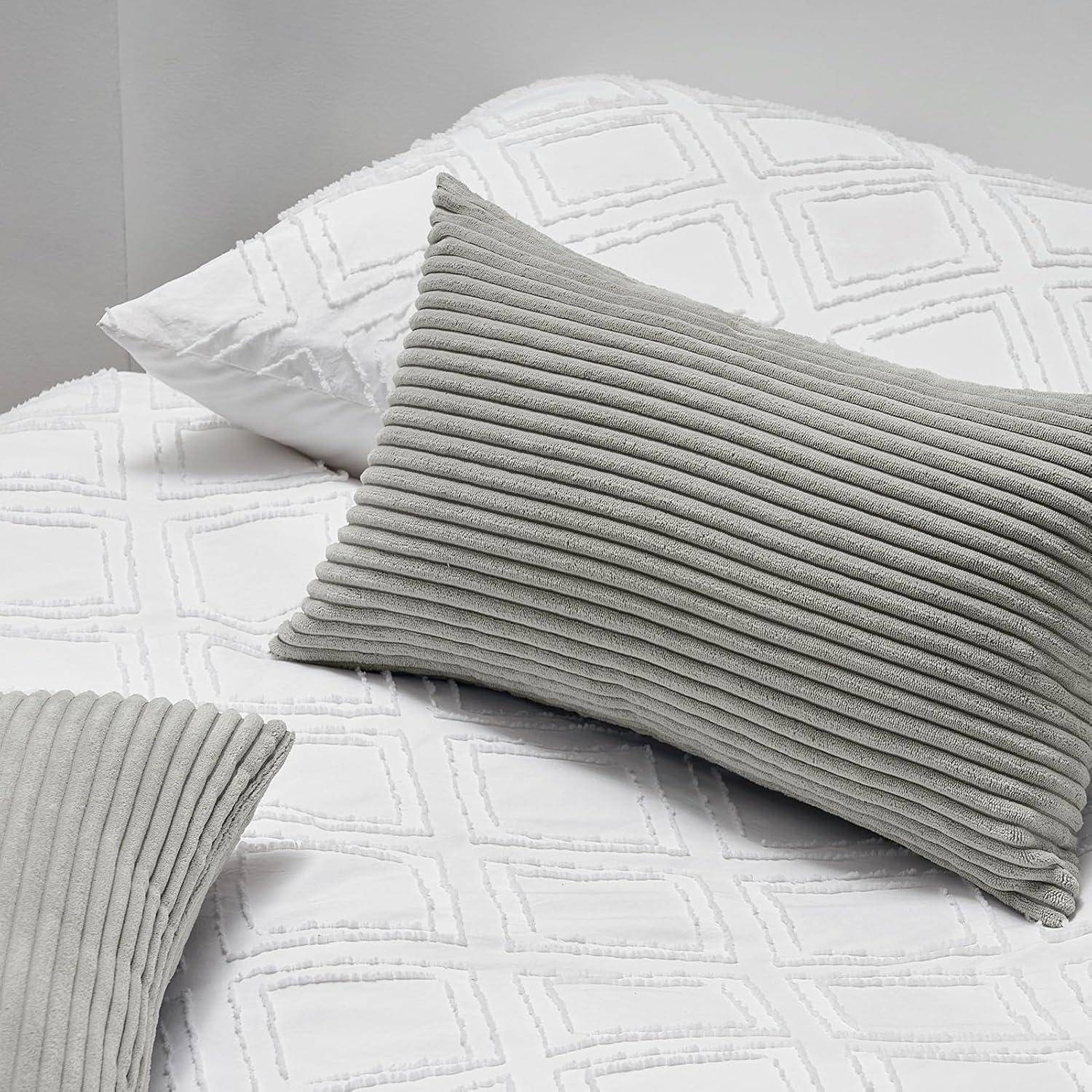 Kissenbezug 30x50 grau 2er Set Kordsamt gestreiftes Muster Sofakissen