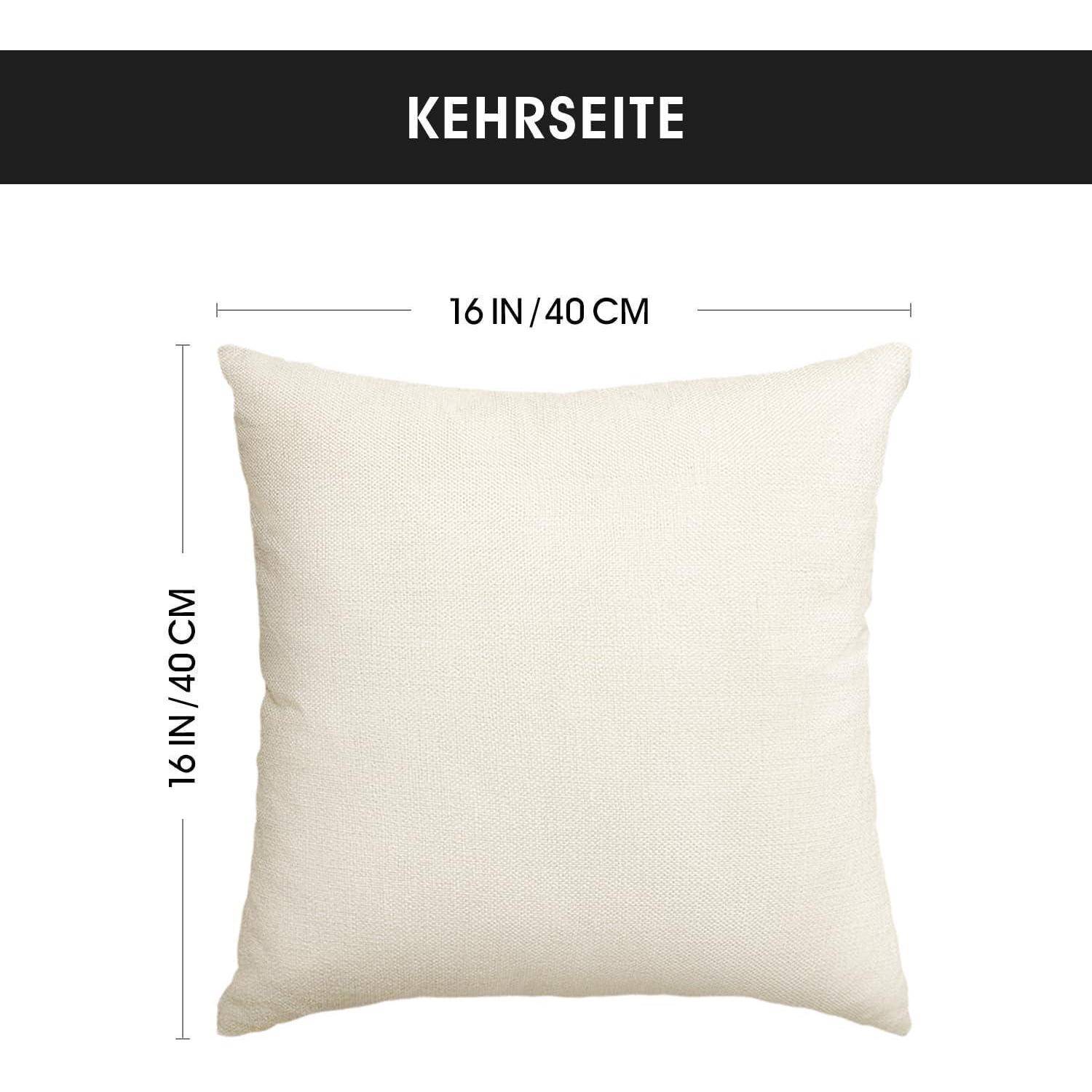 Ein beige farbenes quadratisches Kissen mit angezeigten Abmessungen: 16 Zoll/40 cm auf jeder Seite, mit der Beschriftung 'KEHRSEITE', die die Rückseite kennzeichnet.