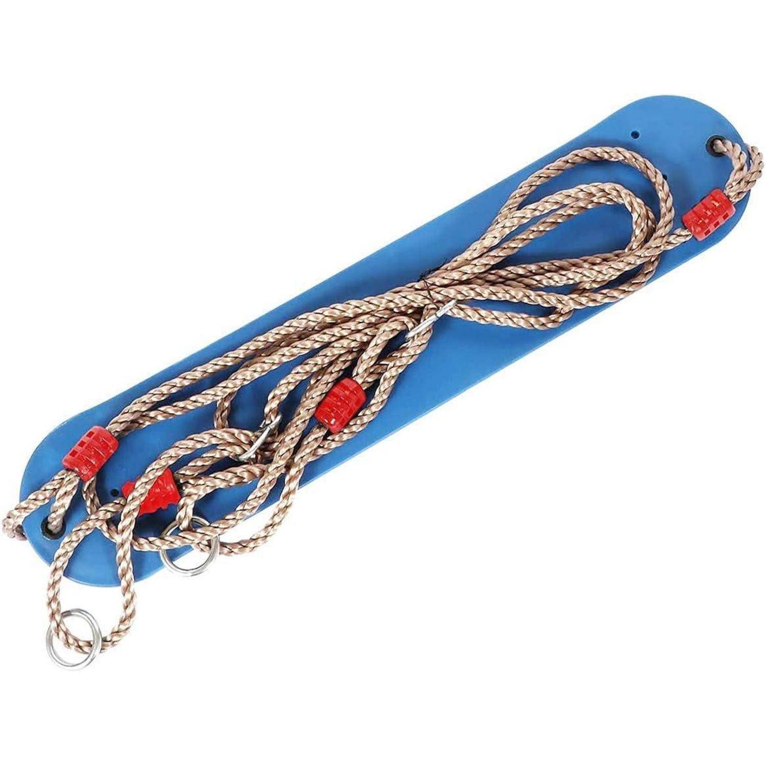 Blauer Plastik-Stiefelputzer mit langem gewundenem Seil und roten Enden, mit sichtbaren Metallösen.