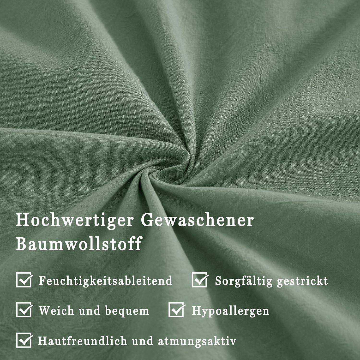 Grüner Stoff mit Wirbelmustern. Text liest: 'Hochwertiger Gewaschener Baumwollstoff'. Icons mit Text: 'Feuchtigkeitsableitend', 'Weich und bequem', 'Sorgfältig gestrickt', 'Hypoallergen', 'Hautfreundlich und atmungsaktiv'.