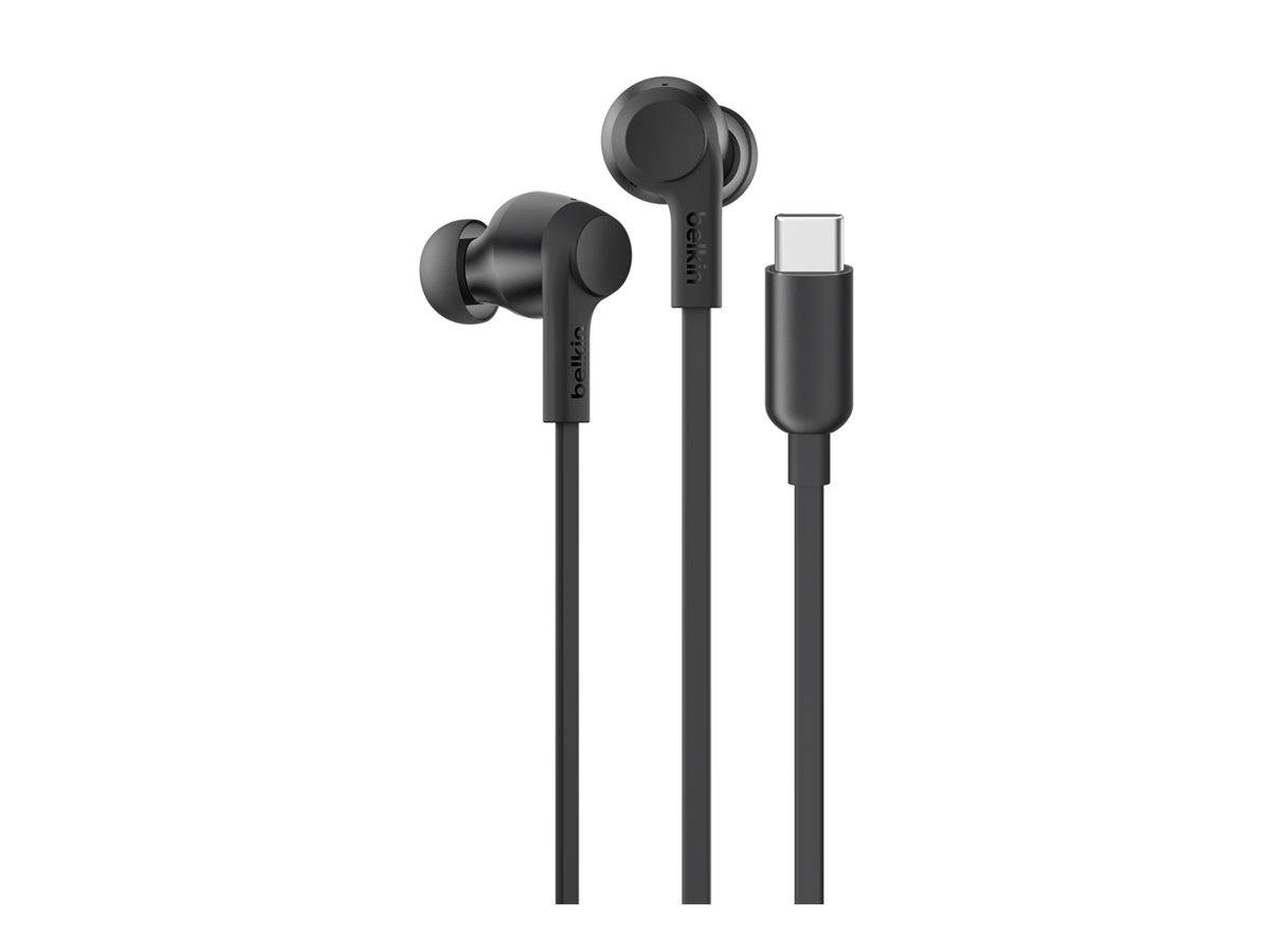 Schwarze kabelgebundene Ohrhörer mit USB-C-Anschluss auf weißem Hintergrund.