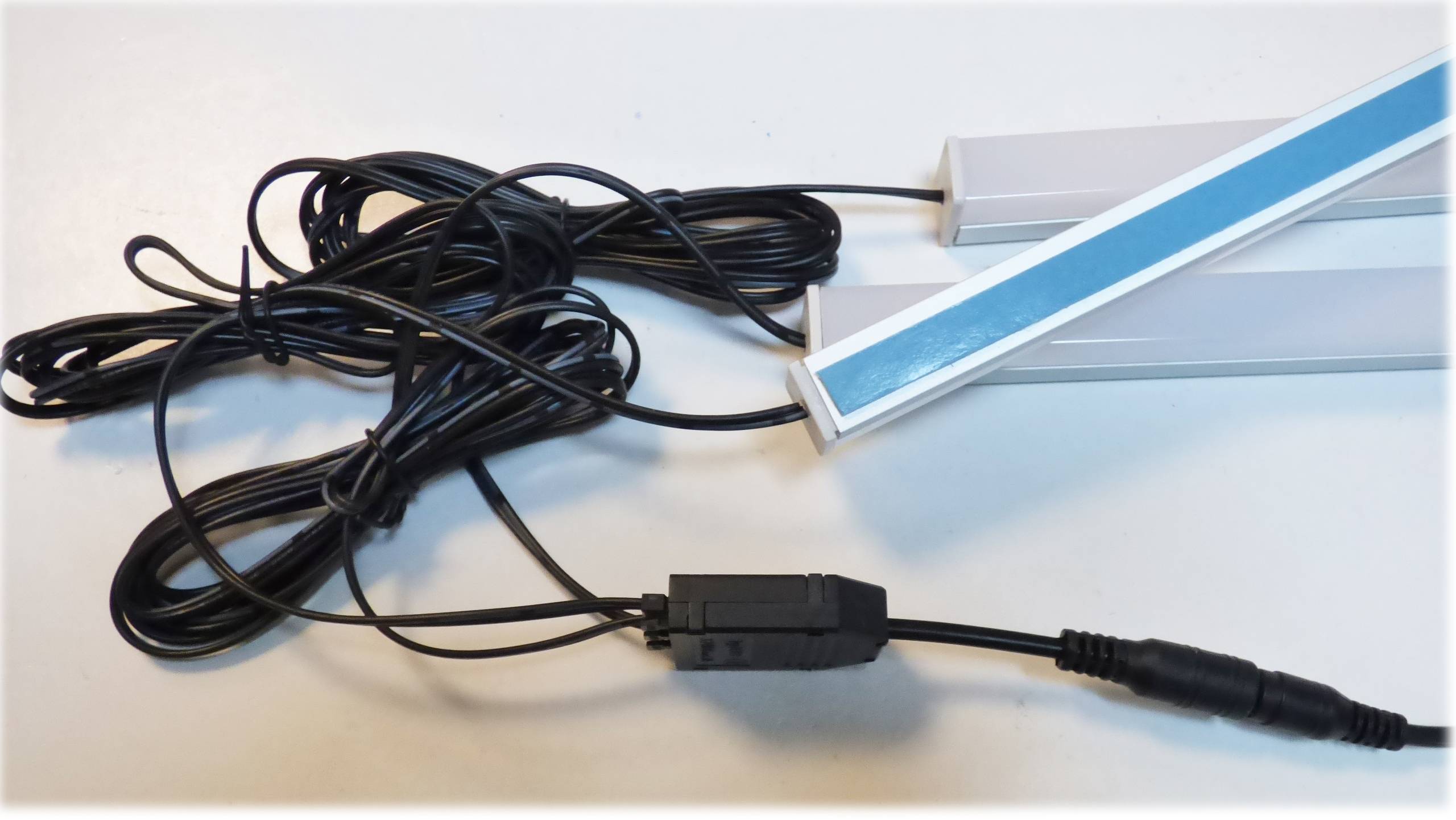 4051 LED Leuchte 12V Ø38mm für Paneele 50cm Kalt-Warm Weiß Fernbed.