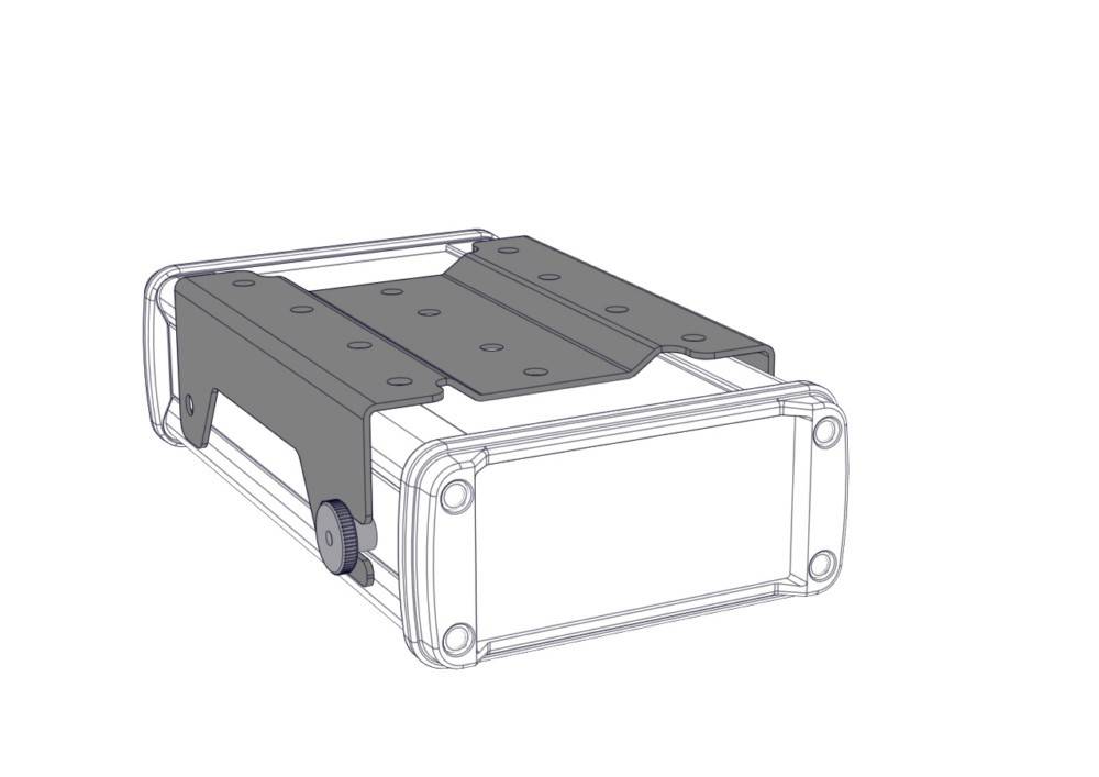 Eine technische Zeichnung eines rechteckigen Geräts mit einem oben angebrachten Montagebügel, versehen mit vier kreisförmigen Anschlüssen an den Seiten.