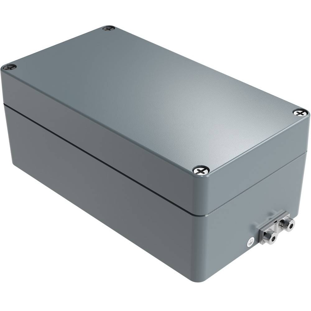 Eine graue Metallgehäusebox mit einem Klappdeckel und vier Befestigungsschrauben in den Ecken, mit einem Kabeleinführungspunkt an der Seite. Geeignet für den Einsatz im Freien.