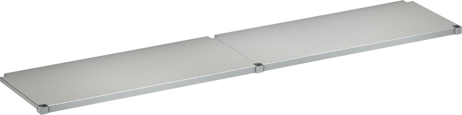 Nahaufnahme eines Metallpanels mit zwei verbundenen Abschnitten auf schwarzem Hintergrund. Die Verbindung ist in der Mitte sichtbar und hebt das Design hervor.
