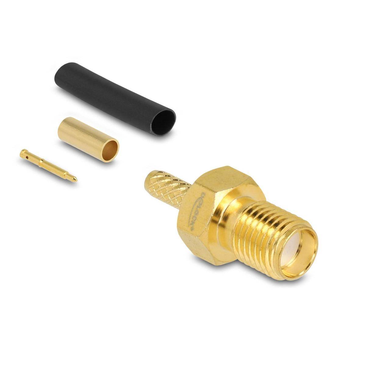 Gold SMA-Stecker mit vier Komponenten, bestehend aus dem Hauptstecker, Kontaktstift, Hülse und schwarzem Schrumpfschlauch.