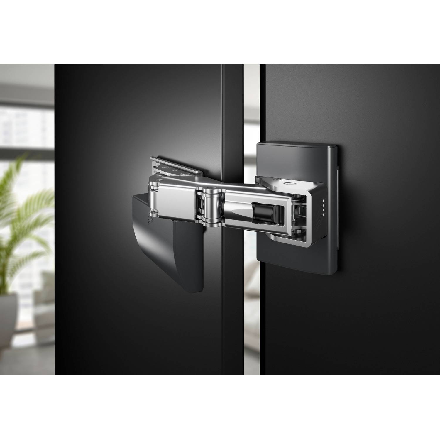 Ein modernes Scharnier, das an einer schlanken schwarzen Tür installiert ist und ein fortschrittliches Design zeigt, möglicherweise mit Soft-Closing-Funktionen. Heller Innenraumhintergrund.
