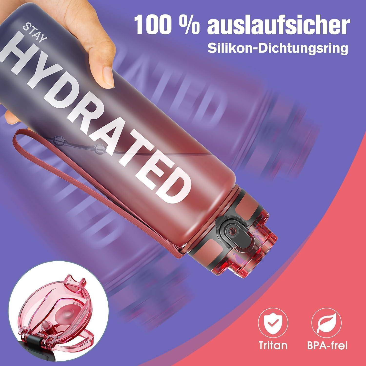 Eine Hand hält eine rote Wasserflasche mit der Aufschrift 