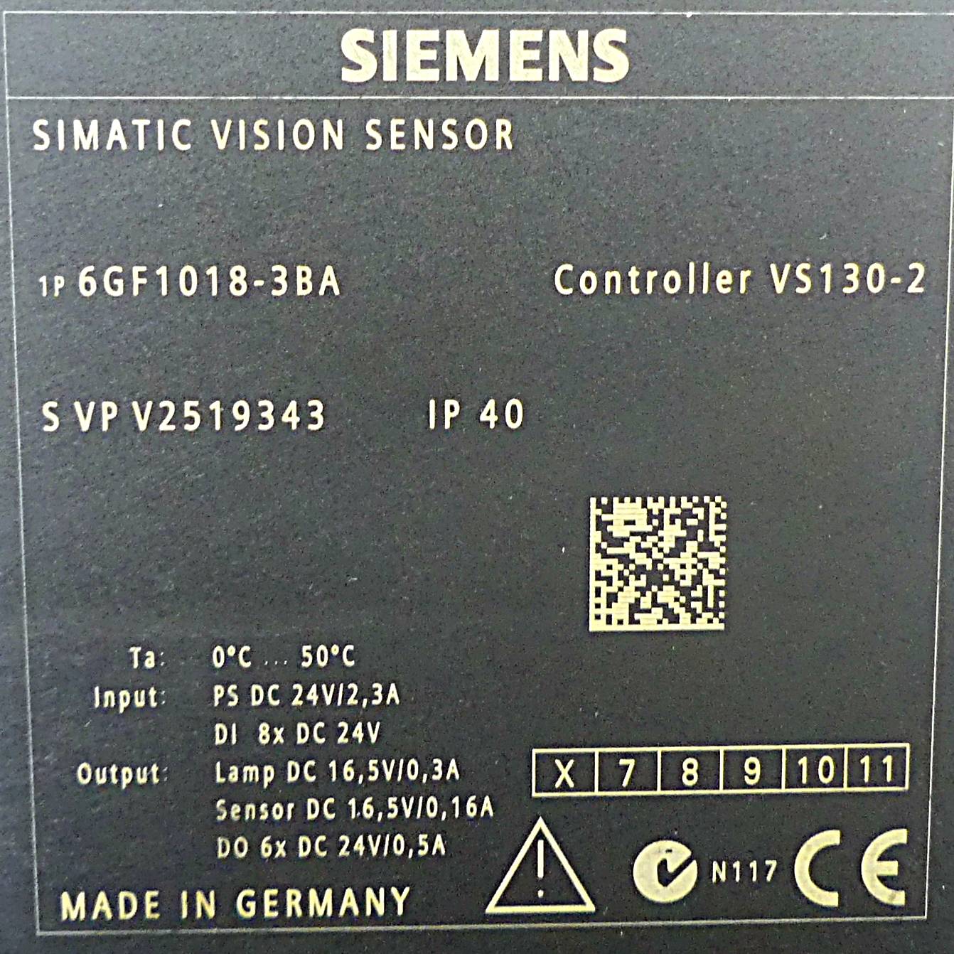 SIEMENS Simatic Vision Sensor Controller VS130-2' mit Produktdetails und QR-Code. Made in Germany.