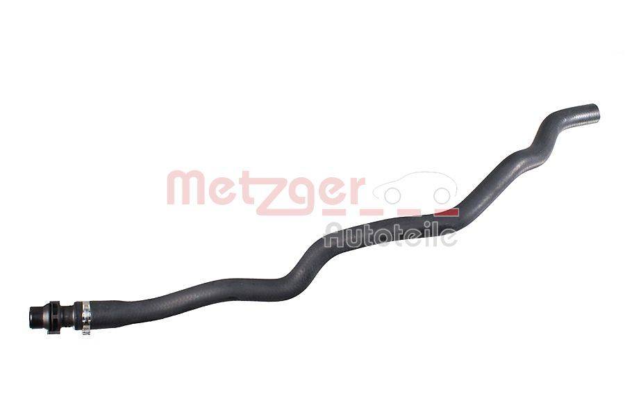 Ein schwarzer, serpentinenartig geformter Automotive-Schlauch vor einem einfarbigen Hintergrund, auf dem das Logo 'Metzger Autoteile' zu sehen ist.