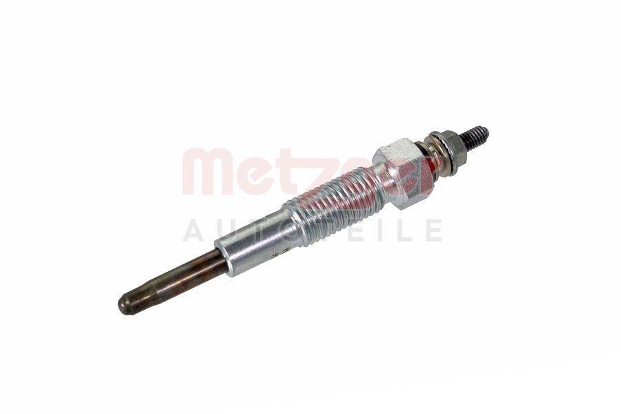 Ein metallischer Glühstift für Dieselmotoren mit einer spiralförmigen Welle und Gewindeende, der zum Starten unter kalten Bedingungen verwendet wird.
