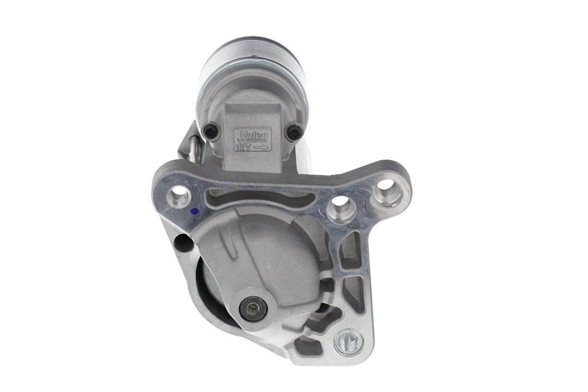 Automotive-Teil, möglicherweise ein Anlasser oder eine ähnliche Komponente, mit einem metallfarbenen Gehäuse, Befestigungshalterungen und Zahnradmechanismus.