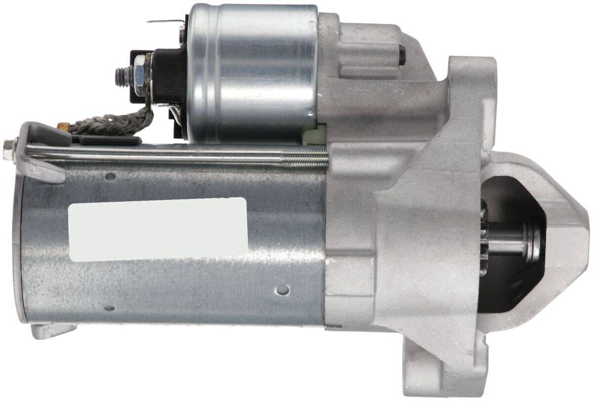 Ein metallischer Anlasser für Kraftfahrzeuge mit einem zylindrischen Magnetschalter und einem Getriebegehäuse, der üblicherweise zum Anlassen eines Motors verwendet wird.