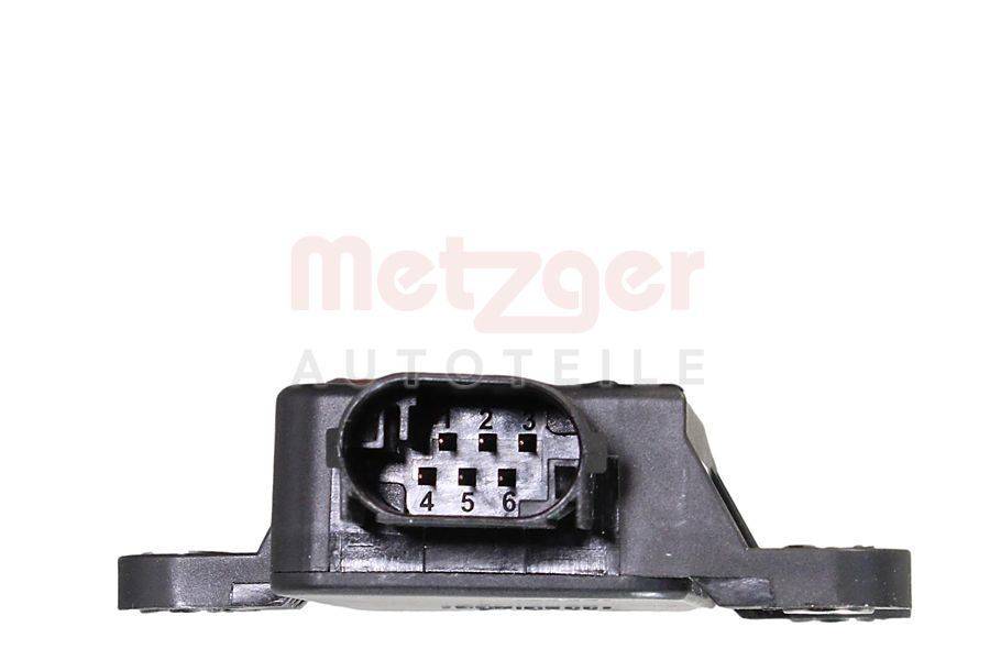 Ein sechspoliger elektrischer Stecker mit beschrifteten Pins von 1 bis 6, verwendet für automotive Anwendungen. Logo 'Metzger Autoteile' im Hintergrund.