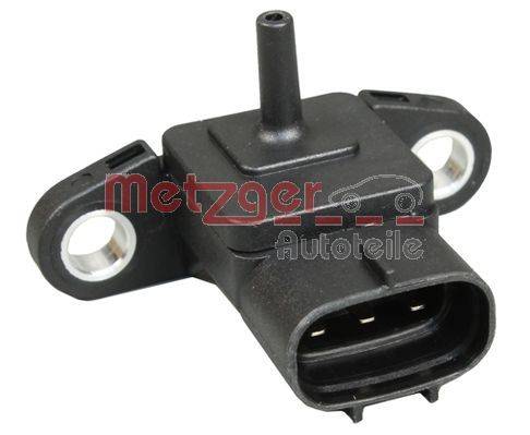 Ein schwarzer Automotive-Sensor mit Montagelöchern und einem Anschlussende, beschriftet mit 'Metzger Autoteile'.