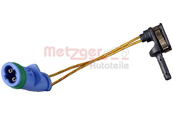Ein blauer Automotor-Ölmessstab mit einem Kunststoffgriff und einer Metallstange. Der Markenname 'Metzger Autoteile' ist im Hintergrund sichtbar.