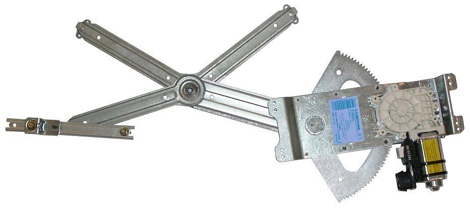 Ein Metall-Fensterhebergestänge mit einem zentralen Zahnrad und ausfahrenden Armen, verwendet in Fahrzeugfenstersystemen.