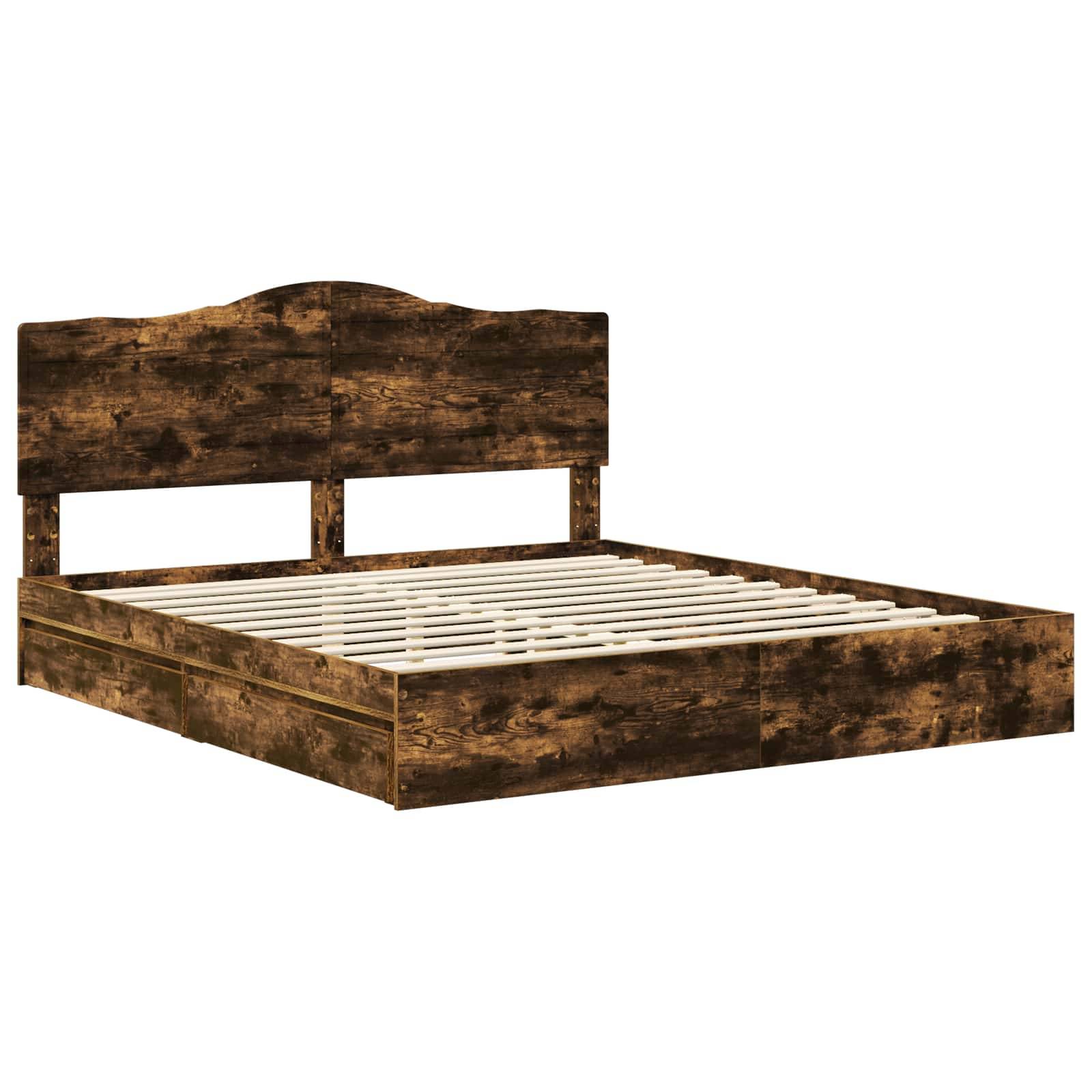 Ein Holzbettgestell mit rustikaler Oberfläche, ausgestattet mit einem Kopf- und Fußteil aus Latten, konzipiert für eine Queen-Size-Matratze.