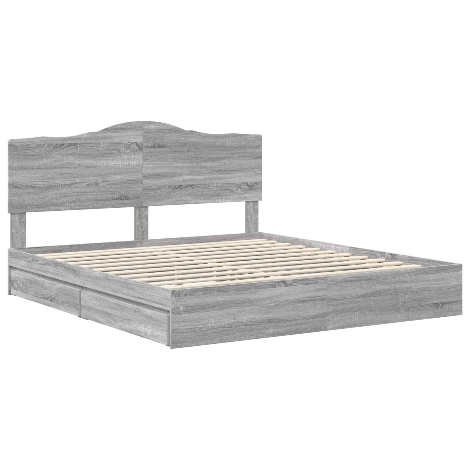 Ein Holzbettgestell mit einer hellgrauen Beschichtung, das einen hohen Kopfteil und gleichmäßig angeordnete Latten aufweist und für eine Doppelmatratze geeignet ist.