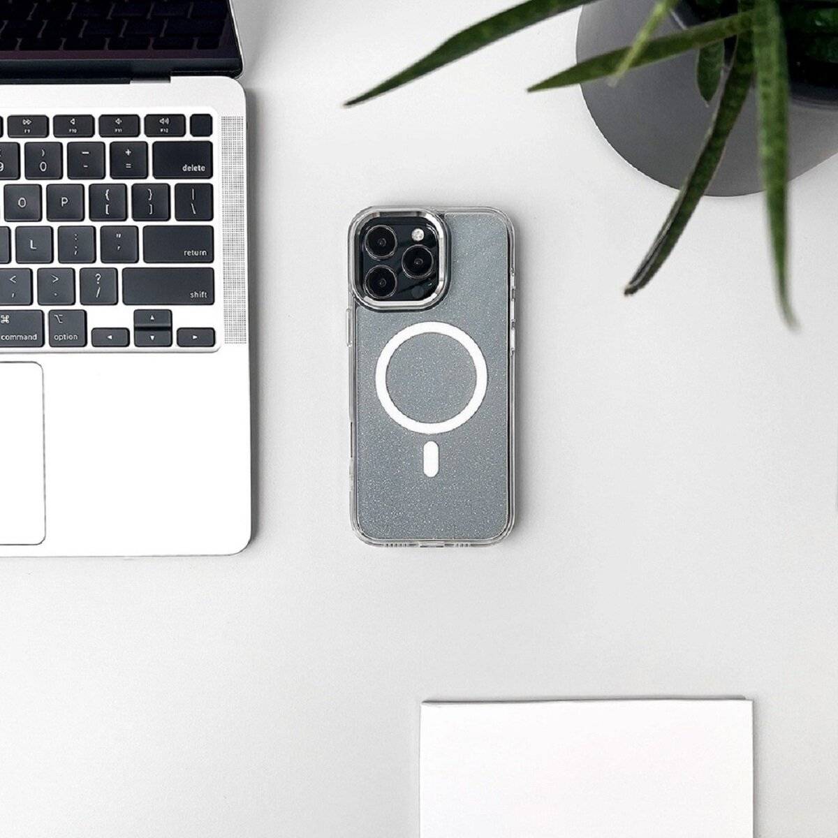 Smartphone Schutzhülle mit Glitzer-Effekt und Magnetring Bumper kompatibel mit iPhone 17 Silber