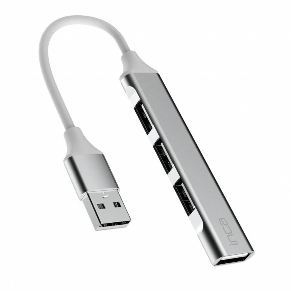 Ein silberner USB-Hub mit vier Anschlüssen und einem angeschlossenen Kabel mit einem USB-Anschluss.