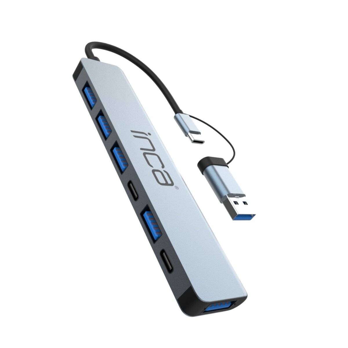 Ein silberner USB-Hub mit vier blauen USB-Anschlüssen und einem kurzen schwarzen Kabel, das in einen USB-Stecker endet, seitlich mit der Aufschrift 