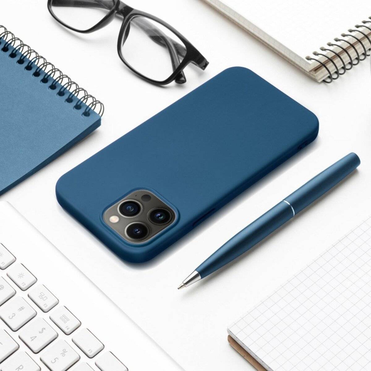 Soft-Touch Silikonhülle Elegantes Case Handyhülle Bumper kompatibel mit iPhone 17 Pro
