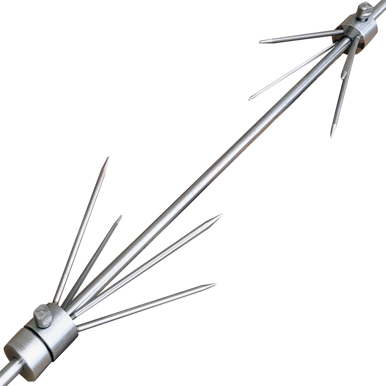 Eine Metall-Vogelabwehrspitze mit mehreren scharfen Spitzen, die von zwei Hauptsektionen entlang einer zentralen Stange herausragen.