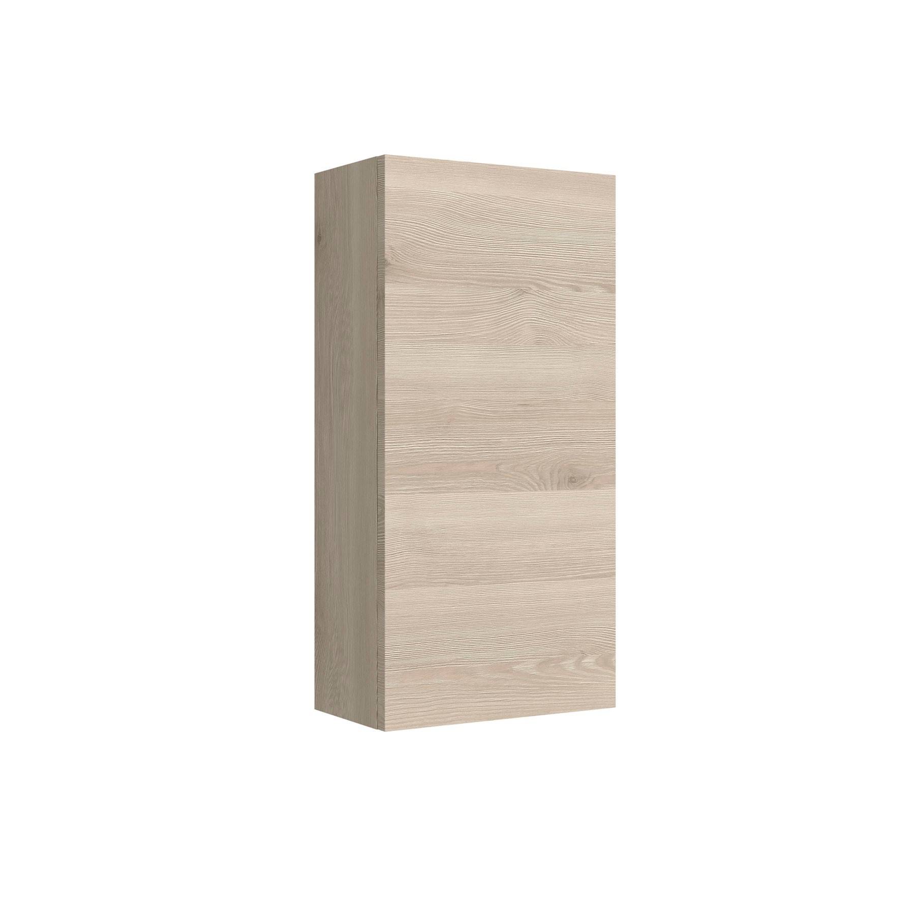 Schrank mit heller Holzoberfläche und minimalistischem Design ohne sichtbare Griffe, vor einem schlichten weißen Hintergrund präsentiert.