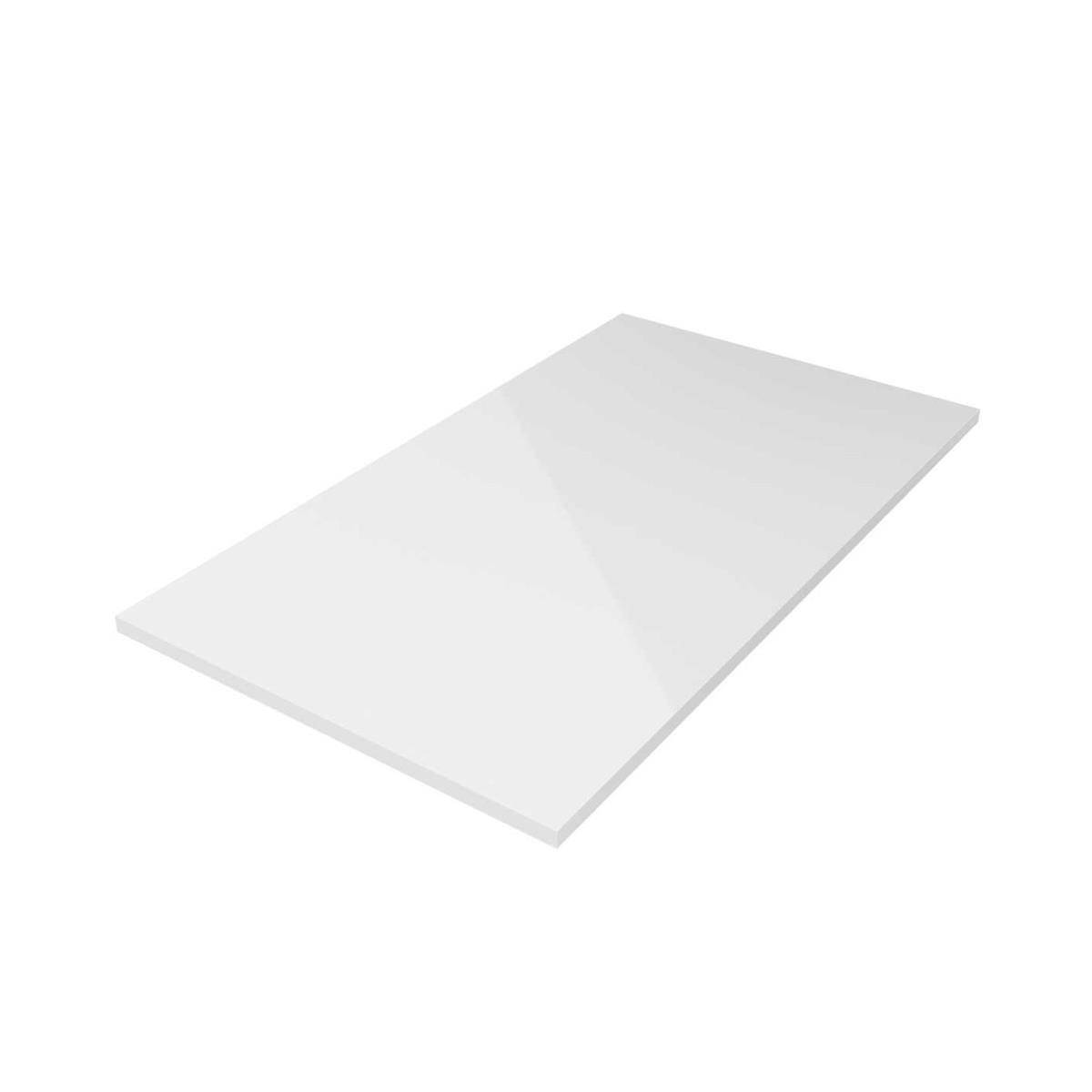 Ein einfaches weißes rechteckiges Blatt oder Paneel, das auf weißem Hintergrund gezeigt wird.