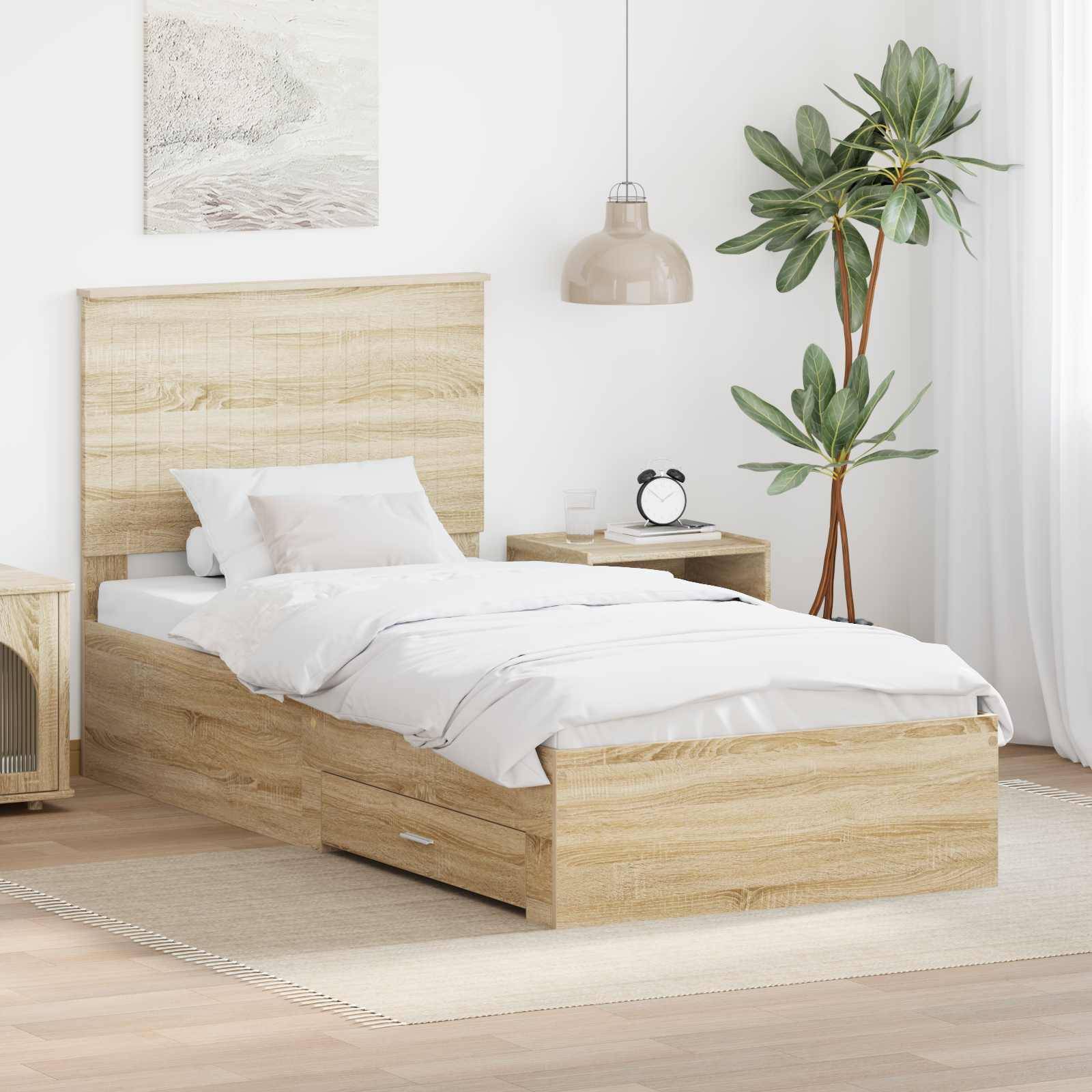 Ein gemütliches Schlafzimmer mit einem Bett mit Holzrahmen, weißer Bettwäsche, einer Pendelleuchte, einer Topfpflanze und einem kleinen Nachttisch. Modern und minimalistisch.
