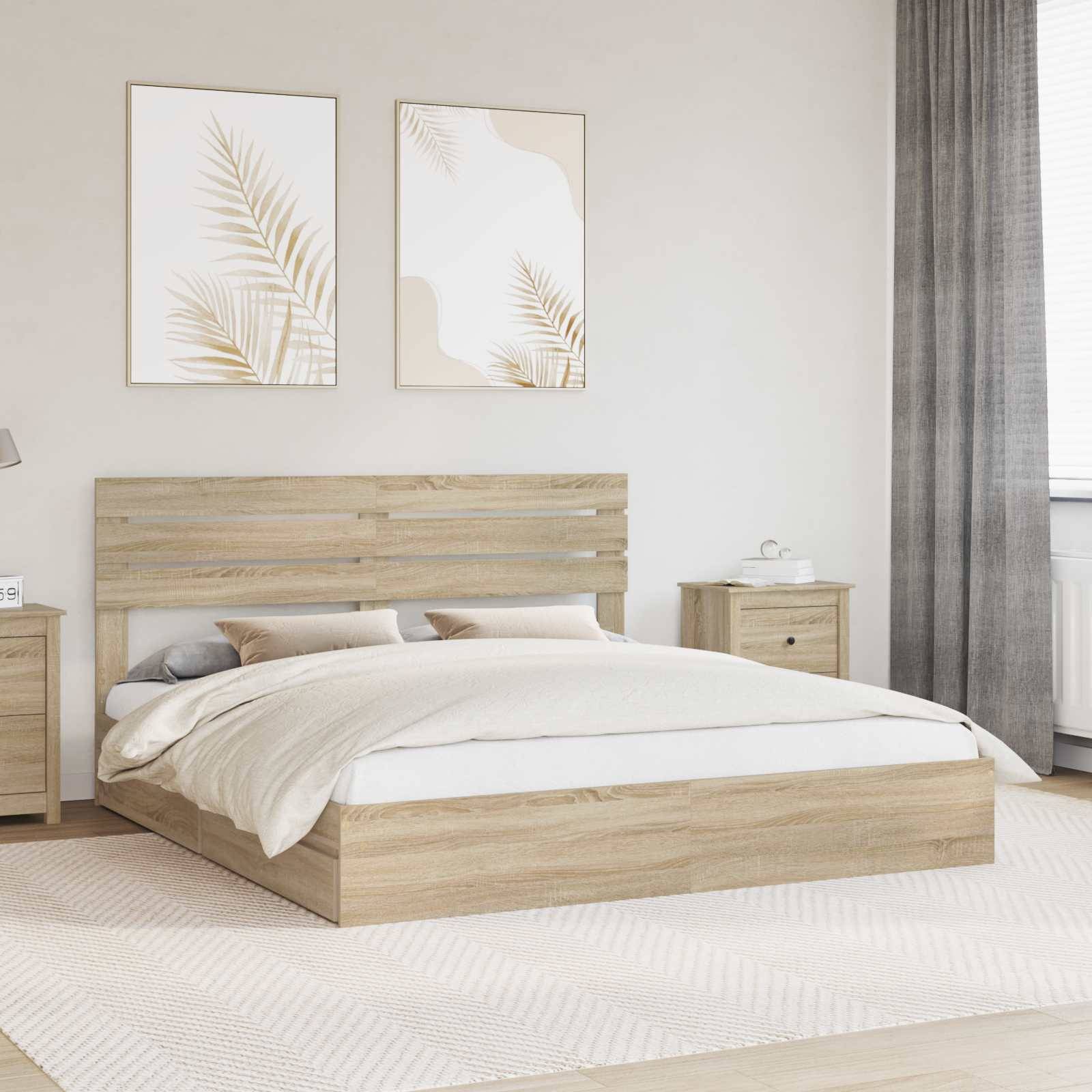 Ein modernes Schlafzimmer mit einem Holzbett, heller Bettwäsche, zwei Nachttischen und abstrakter naturthematischer Wandkunst. Ein großes Fenster sorgt für natürliches Licht.