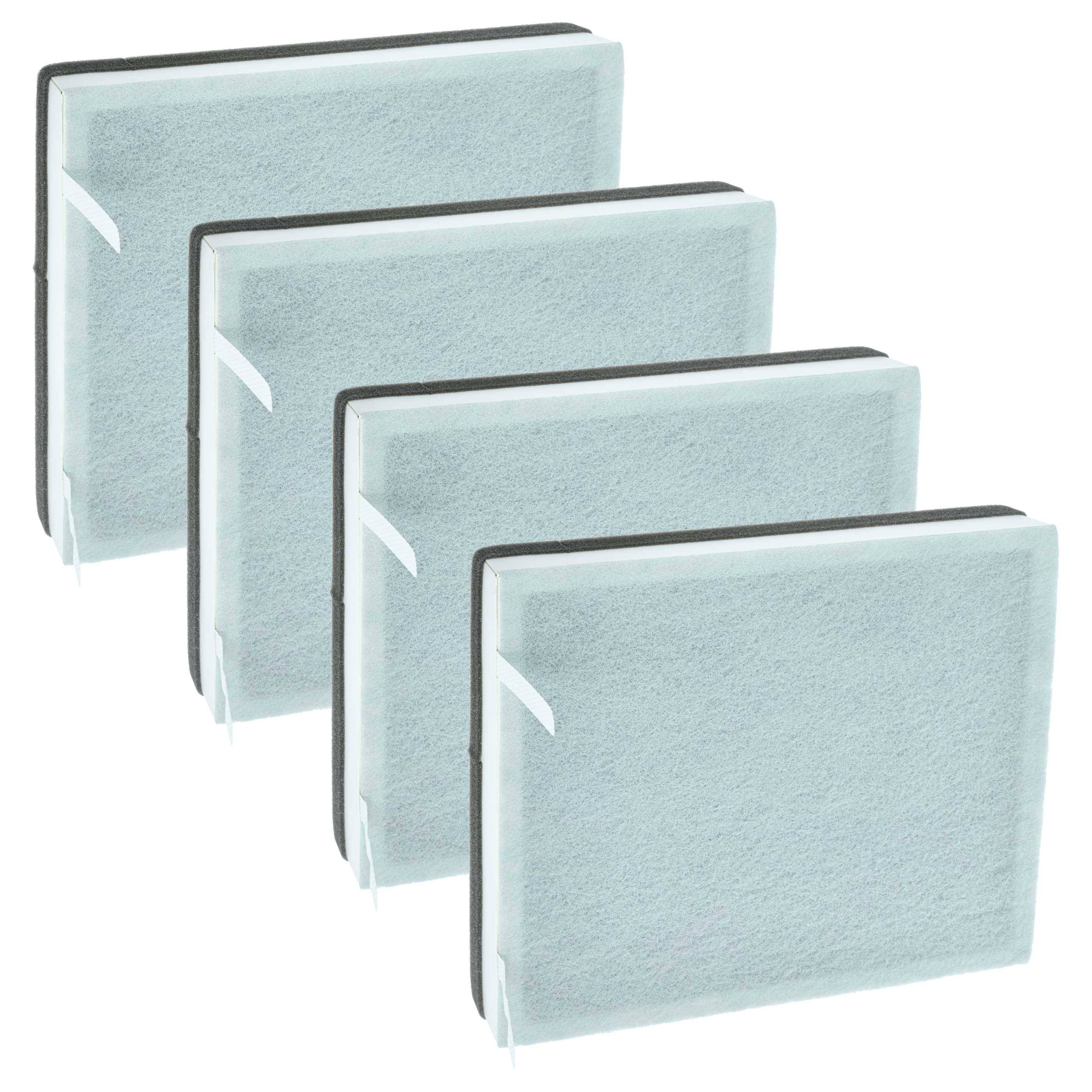 Vier rechteckige Luftfilter mit weißen Rahmen und Stoffoberflächen, diagonal von vorne nach hinten ausgerichtet.